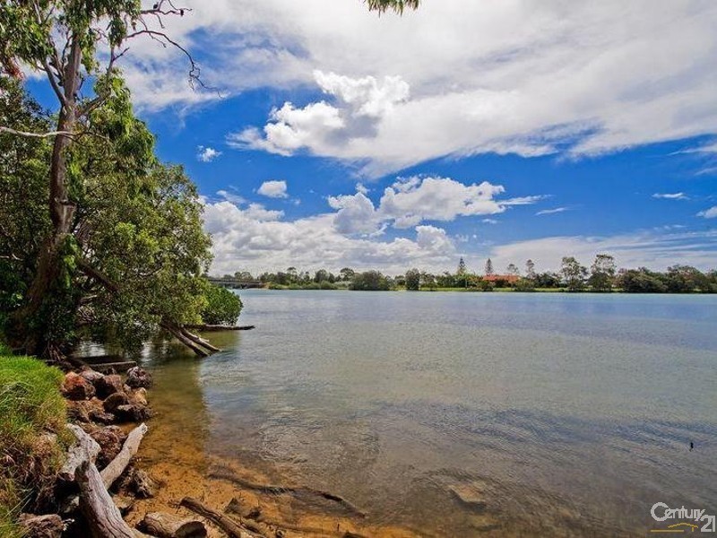 9/100 Dry Dock Road, Tweed Heads South NSW 2486