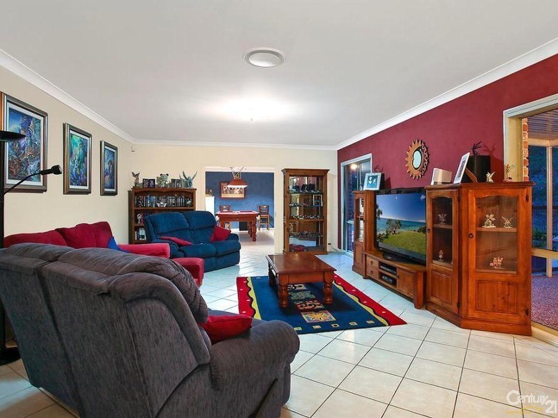 28 Laurina Court, Elanora QLD 4221