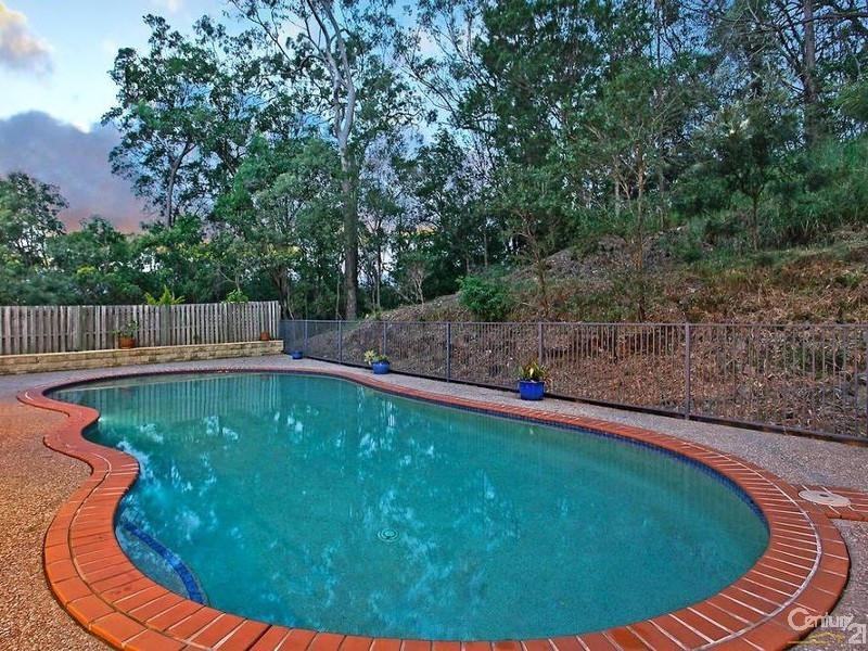 28 Laurina Court, Elanora QLD 4221