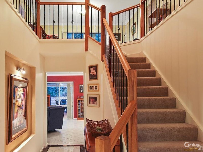 28 Laurina Court, Elanora QLD 4221