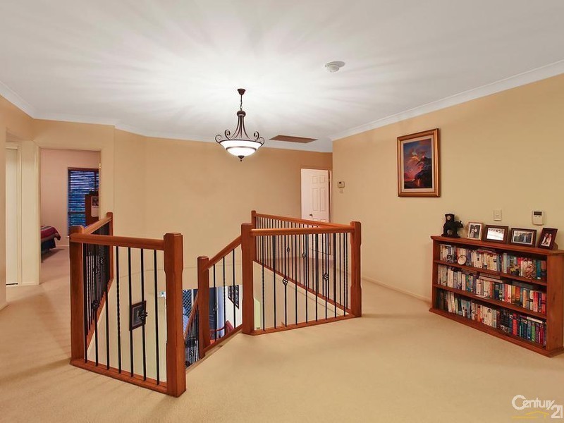 28 Laurina Court, Elanora QLD 4221