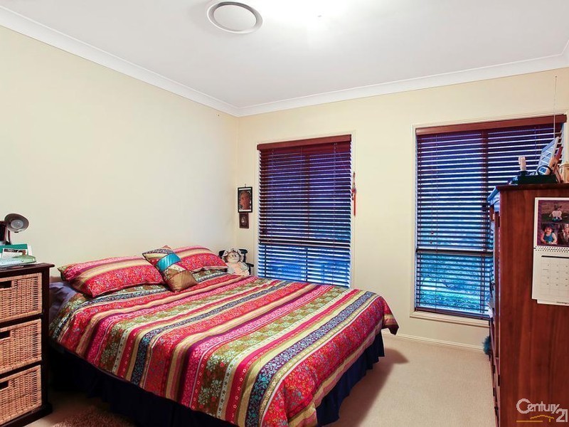 28 Laurina Court, Elanora QLD 4221