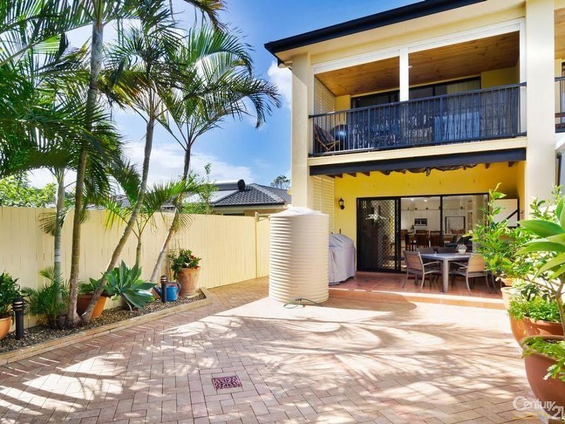 2/31 Second Avenue, Palm Beach QLD 4221