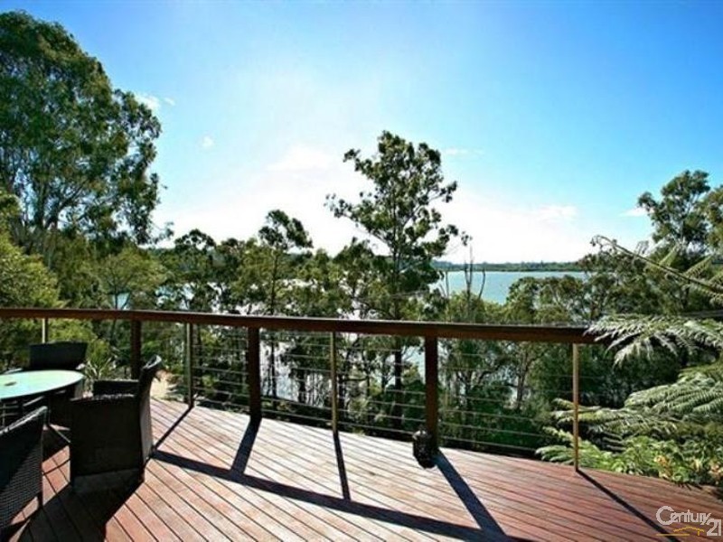86 Broadwater Esplanade, Bilambil Heights NSW 2486