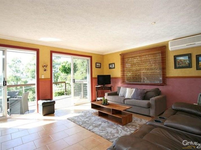 86 Broadwater Esplanade, Bilambil Heights NSW 2486