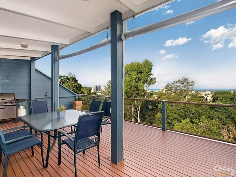 102 Garrick Street, Coolangatta QLD 4225