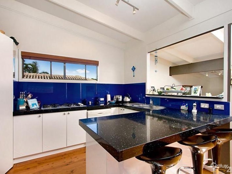 102 Garrick Street, Coolangatta QLD 4225