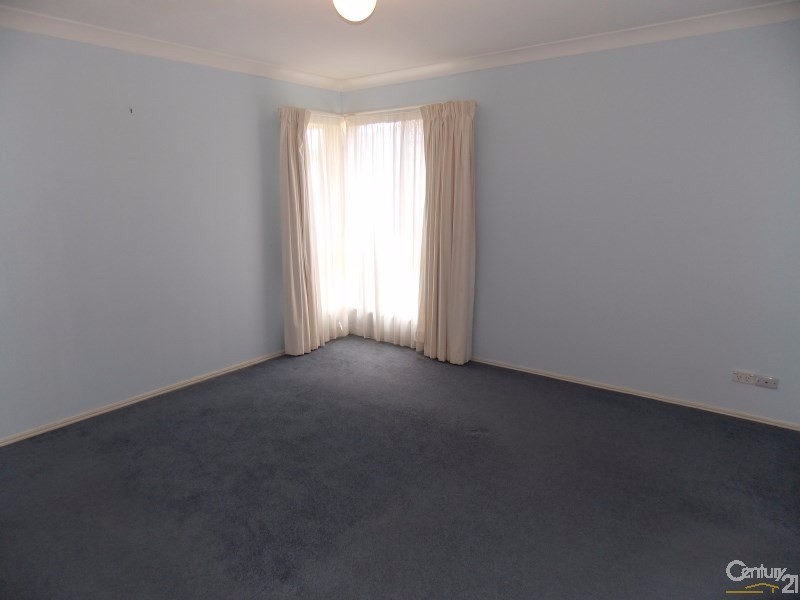 1/12 Lochlomond Drive, Banora Point NSW 2486