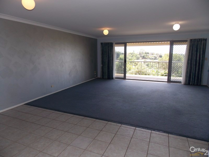 1/12 Lochlomond Drive, Banora Point NSW 2486