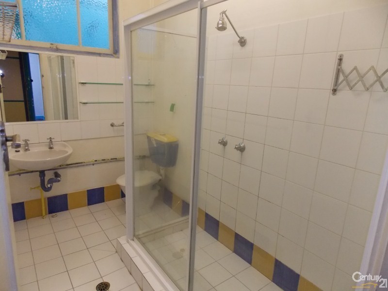 25 Griffith Street, Coolangatta QLD 4225