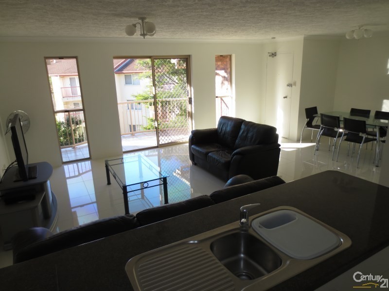 22/9 Ocean Street, Coolangatta QLD 4225