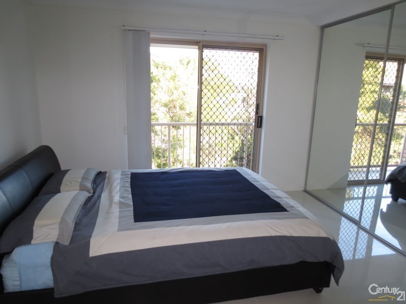 22/9 Ocean Street, Coolangatta QLD 4225