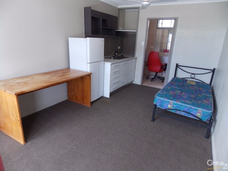 2/222 Pacific Pde, Bilinga QLD 4225