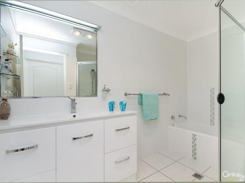 2/233 Darlington Drive, Banora Point NSW 2486