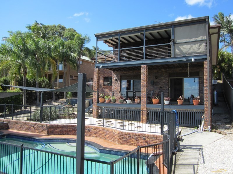 74 Warringa Drive, Bilambil Heights NSW 2486