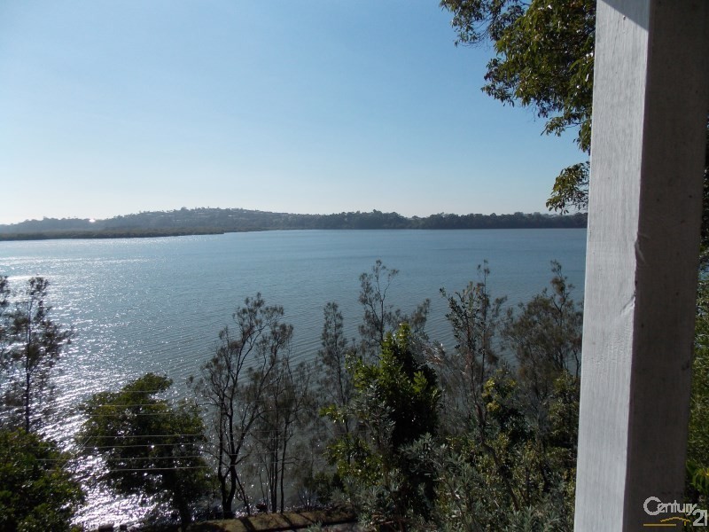 134 BROADWATER ESPLANADE, Bilambil Heights NSW 2486