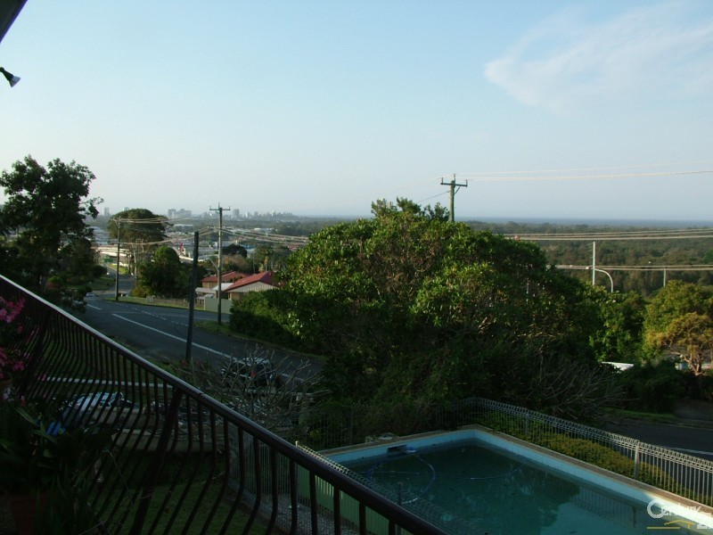 35 Pioneer Parade, Banora Point NSW 2486