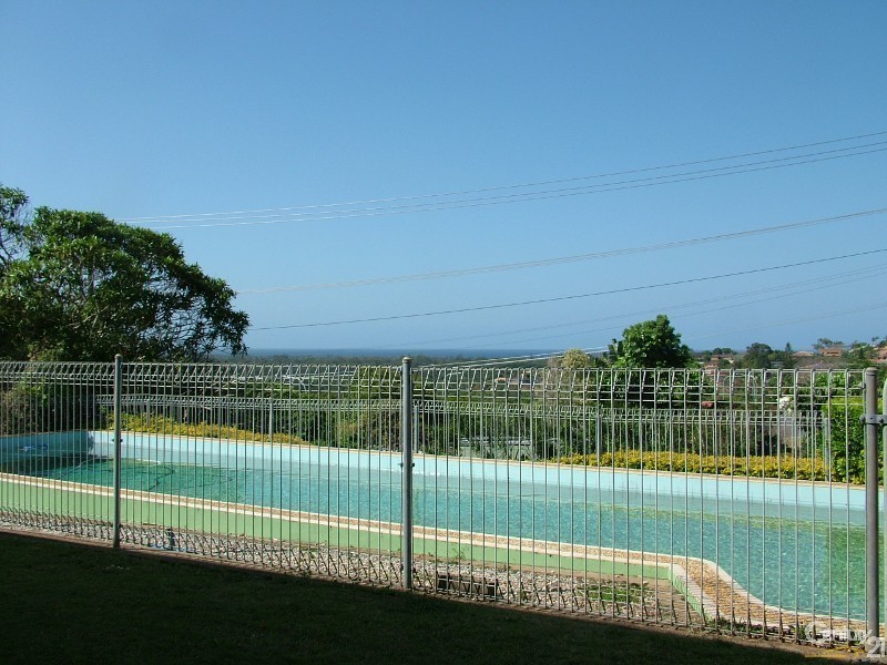 35 Pioneer Parade, Banora Point NSW 2486