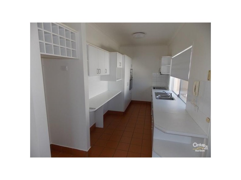 2/26 Tweed Street, Coolangatta QLD 4225