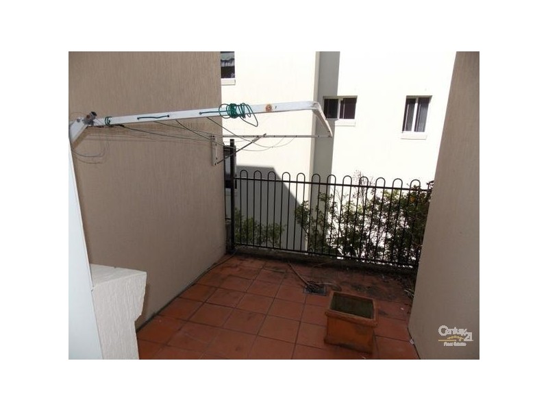 2/26 Tweed Street, Coolangatta QLD 4225