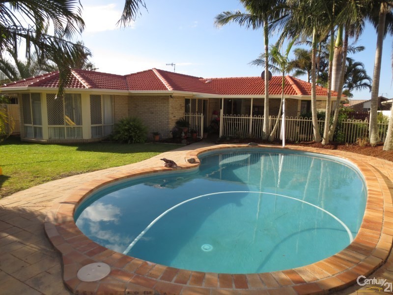 41 Birkdale Court, Banora Point NSW 2486