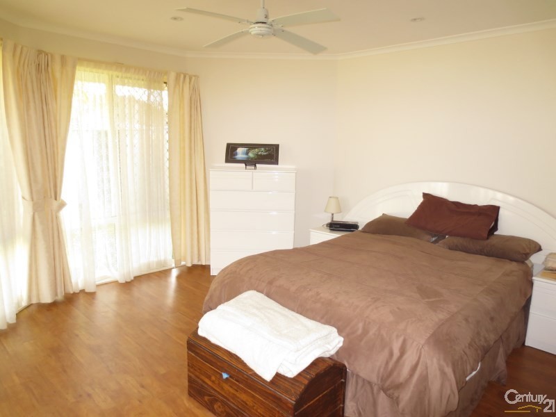 41 Birkdale Court, Banora Point NSW 2486