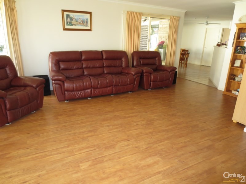 41 Birkdale Court, Banora Point NSW 2486