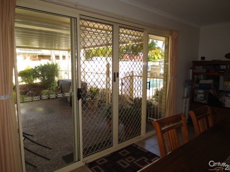 41 Birkdale Court, Banora Point NSW 2486