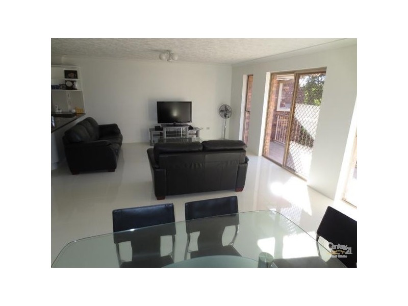 22/9 Ocean Street, Coolangatta QLD 4225