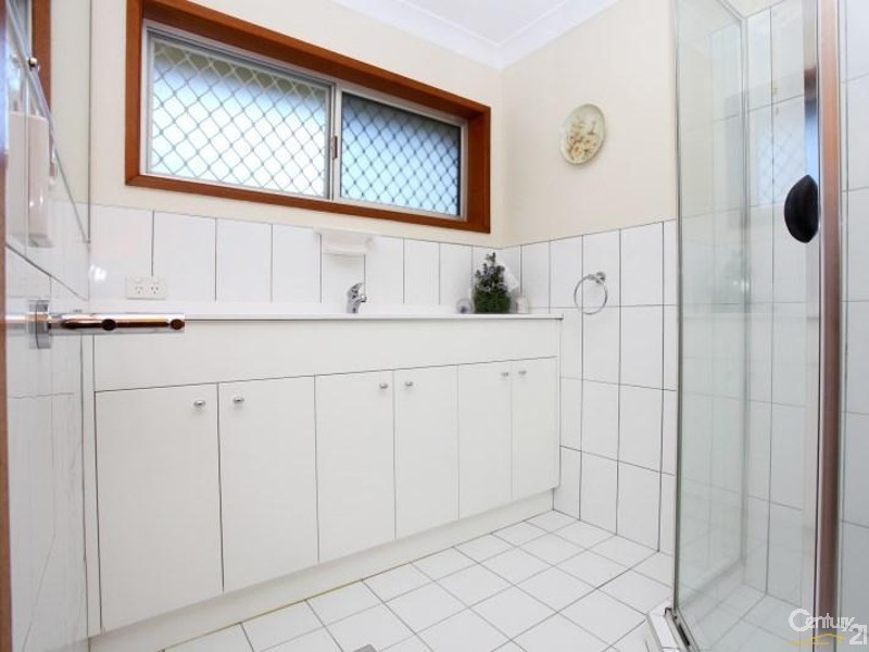 56 Miles Street, Coolangatta QLD 4225