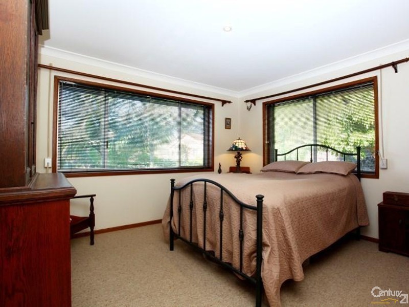 56 Miles Street, Coolangatta QLD 4225