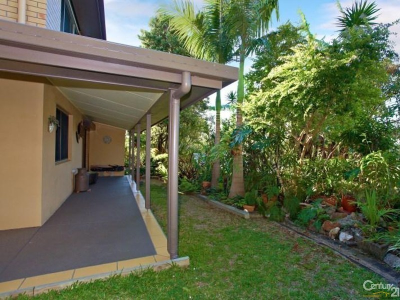 56 Miles Street, Coolangatta QLD 4225