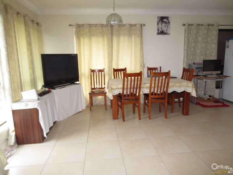 28 Bolton Street, Coolangatta QLD 4225