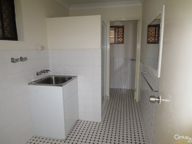 28 Bolton Street, Coolangatta QLD 4225