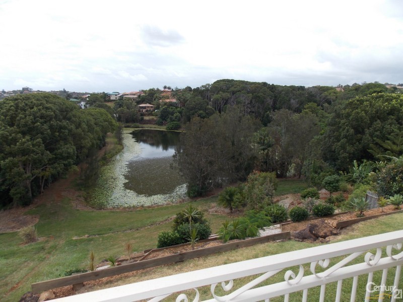 96 Ash Drive, Banora Point NSW 2486