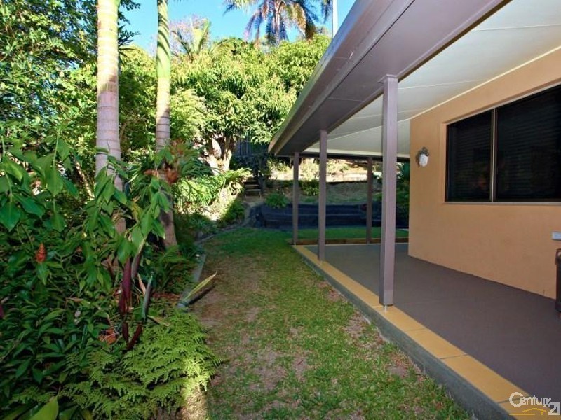 56 Miles Street, Coolangatta QLD 4225