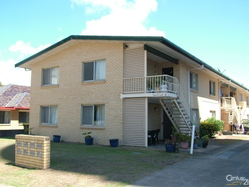 2/5 Douglas Street, Coolangatta QLD 4225