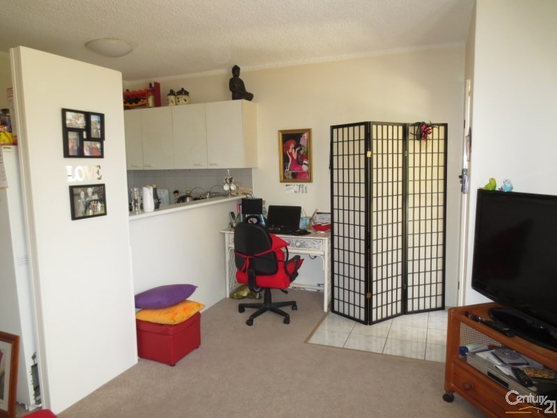 2/22 Garrick Street, Coolangatta QLD 4225