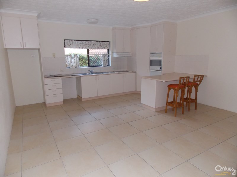 1/28 Bolton Street, Coolangatta QLD 4225