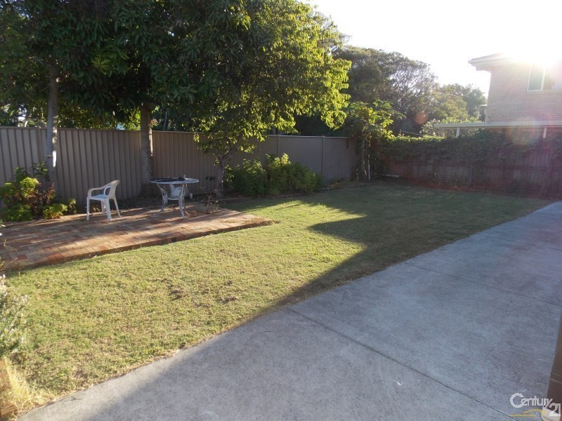 1/28 Bolton Street, Coolangatta QLD 4225