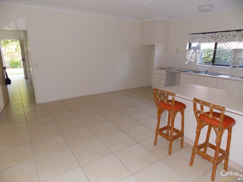 1/28 Bolton Street, Coolangatta QLD 4225