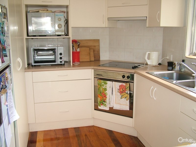 31 The Lakes Drive, Tweed Heads West NSW 2485