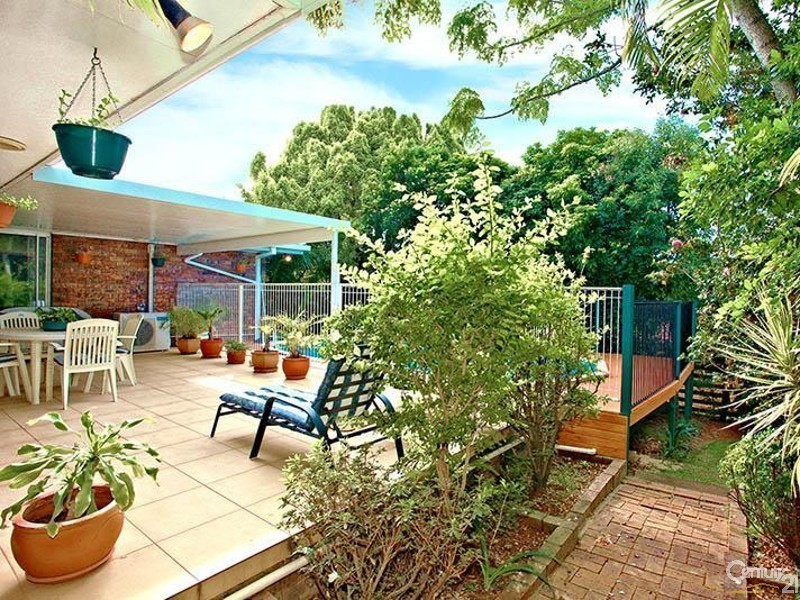 34 Peter Street,, Banora Point NSW 2486