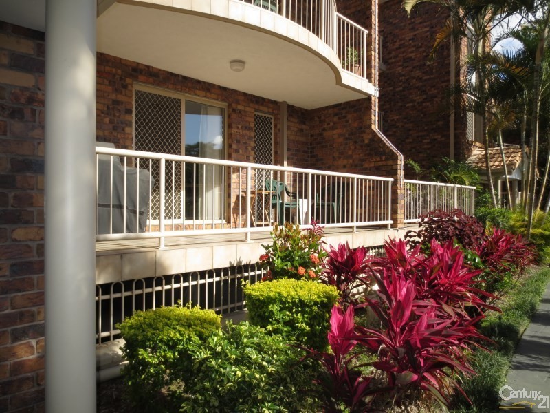 6/9 Ocean Street, Coolangatta QLD 4225