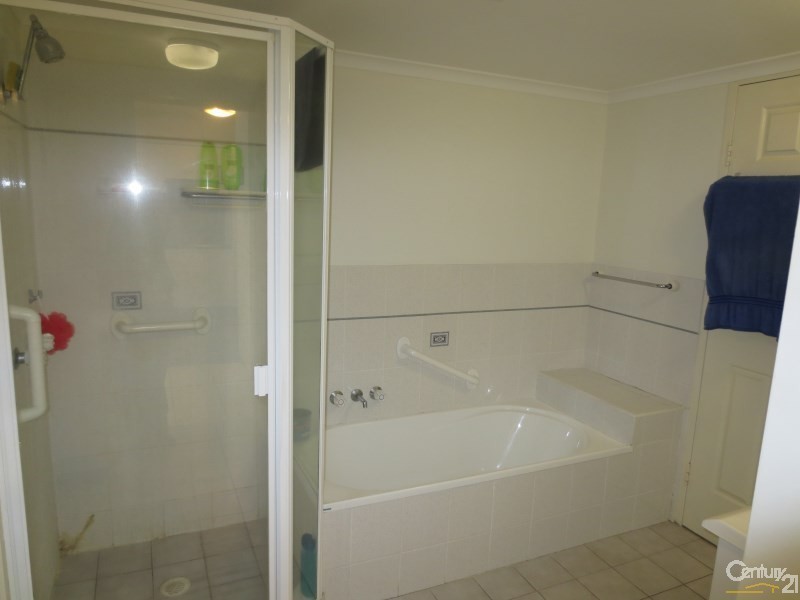 6/9 Ocean Street, Coolangatta QLD 4225