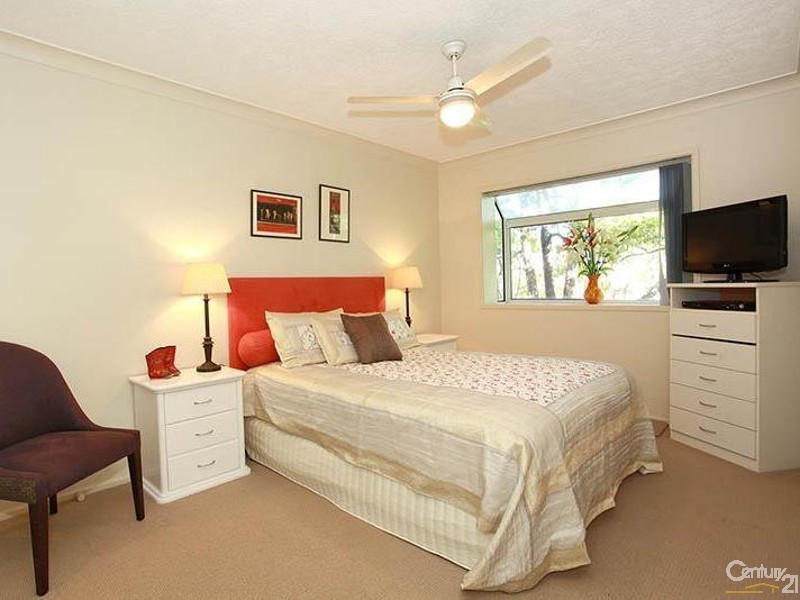 8/54 Dutton Street, Coolangatta QLD 4225