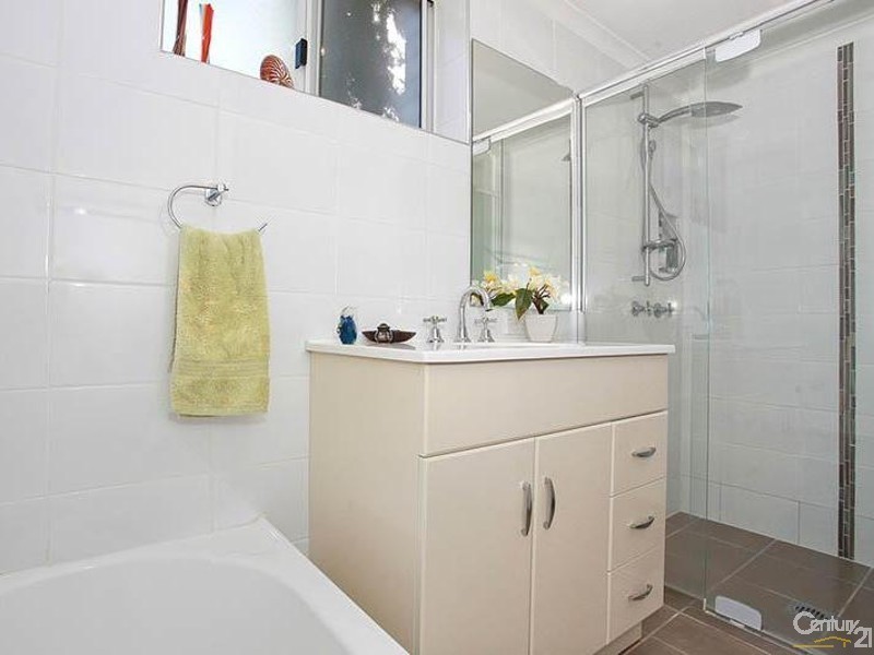 8/54 Dutton Street, Coolangatta QLD 4225