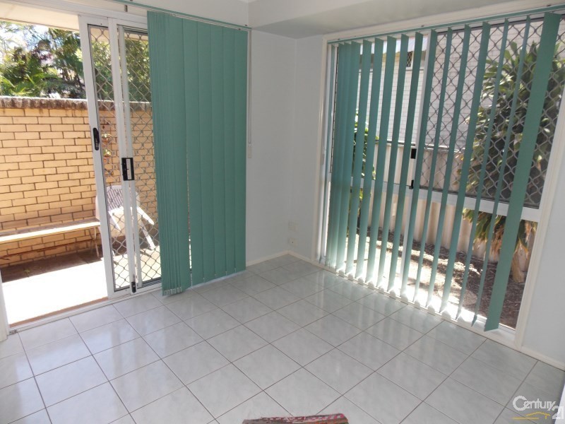 2/16 Lord Street, Coolangatta QLD 4225