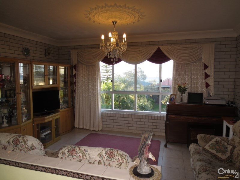 121 Golden Four Drive, Bilinga QLD 4225