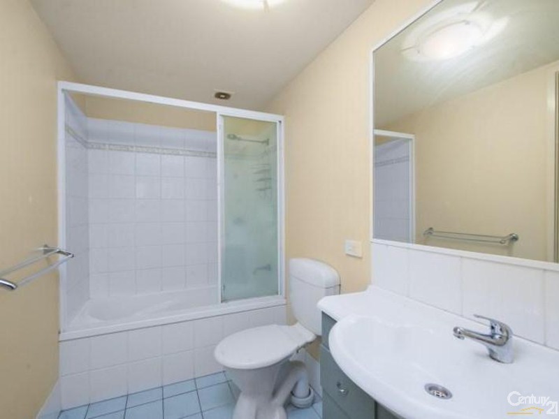 11/150 Marine Parade, Southport QLD 4215